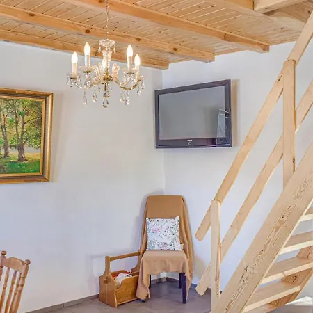 Pet Friendly In With View