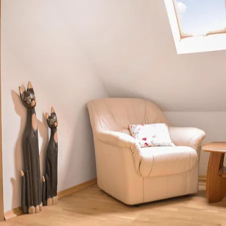 Pet Friendly In With View